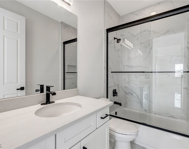11604 Meadowrun Circle - Photo Thumbnail 27