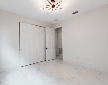 11604 Meadowrun Circle - Photo Thumbnail 34