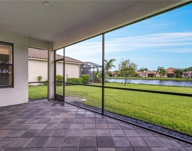 11604 Meadowrun Circle - Photo Thumbnail 39