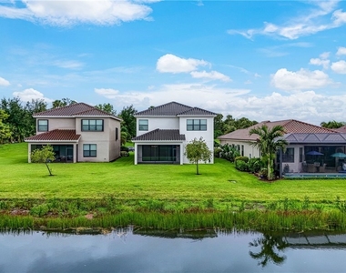 11604 Meadowrun Circle - Photo Thumbnail 42