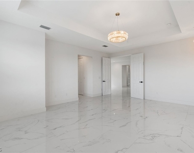 11604 Meadowrun Circle - Photo Thumbnail 23