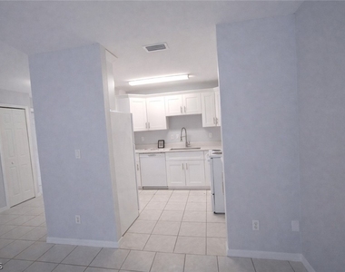 2903 Hightower Avenue S - Photo Thumbnail 6