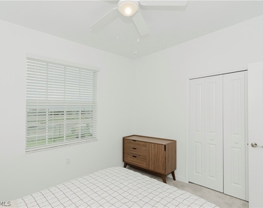 18461 Copperhead Court N - Photo Thumbnail 21