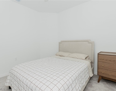 18461 Copperhead Court N - Photo Thumbnail 19