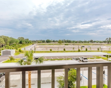 18461 Copperhead Court N - Photo Thumbnail 1