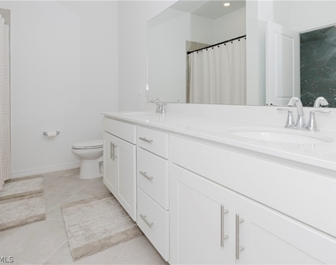 18461 Copperhead Court N - Photo Thumbnail 17