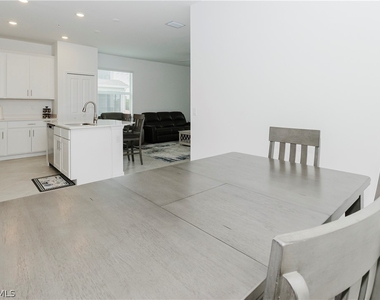18461 Copperhead Court N - Photo Thumbnail 7