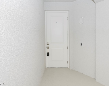 18461 Copperhead Court N - Photo Thumbnail 29