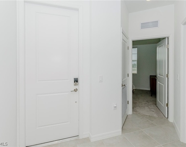 18461 Copperhead Court N - Photo Thumbnail 8