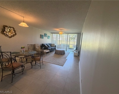 1085 Forest Lakes Drive - Photo Thumbnail 24
