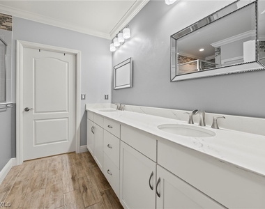 6954 Avalon Circle - Photo Thumbnail 5