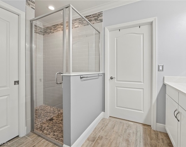 6954 Avalon Circle - Photo Thumbnail 6