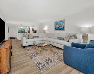 15161 Cedarwood Lane - Photo Thumbnail 6