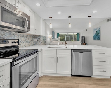 15161 Cedarwood Lane - Photo Thumbnail 1