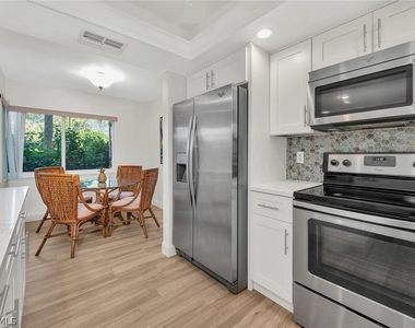 15161 Cedarwood Lane - Photo Thumbnail 2