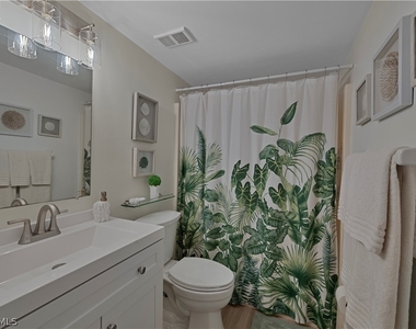 15161 Cedarwood Lane - Photo Thumbnail 10