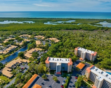 15161 Cedarwood Lane - Photo Thumbnail 12