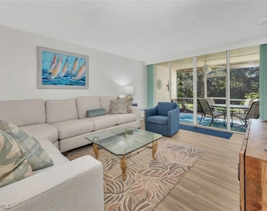 15161 Cedarwood Lane - Photo Thumbnail 5