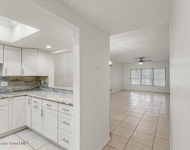 6165 S Mirror Lake Drive - Photo Thumbnail 7