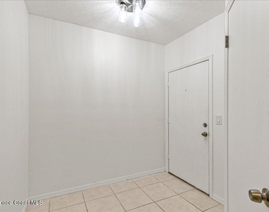 6165 S Mirror Lake Drive - Photo Thumbnail 5