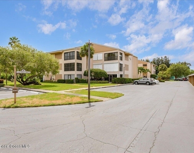 6165 S Mirror Lake Drive - Photo Thumbnail 2