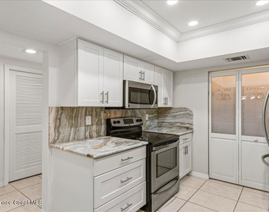 6165 S Mirror Lake Drive - Photo Thumbnail 10