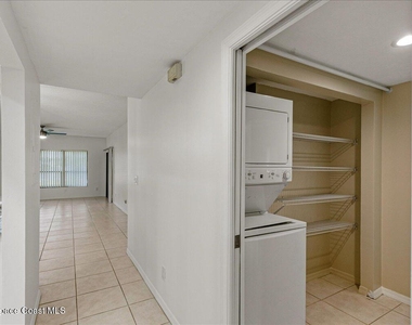 6165 S Mirror Lake Drive - Photo Thumbnail 6