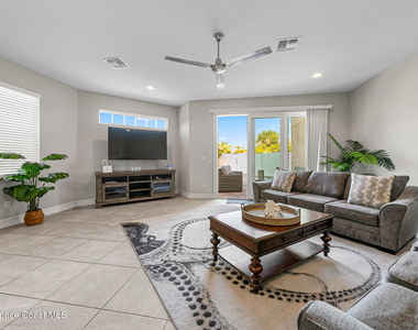 144 Mediterranean Way - Photo Thumbnail 11