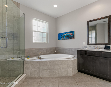 144 Mediterranean Way - Photo Thumbnail 27