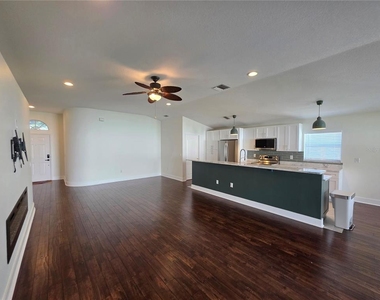730 Straw Lake Drive - Photo Thumbnail 16