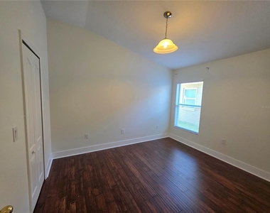 730 Straw Lake Drive - Photo Thumbnail 8