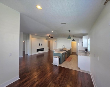 730 Straw Lake Drive - Photo Thumbnail 14