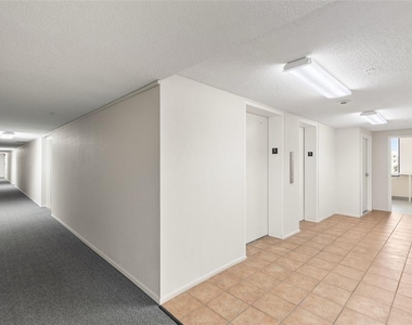 255 Dolphin Point - Photo Thumbnail 17