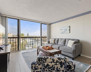 255 Dolphin Point - Photo Thumbnail 5