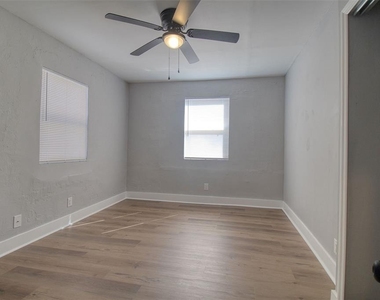 675 16th Avenue S - Photo Thumbnail 18