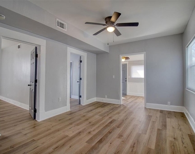 675 16th Avenue S - Photo Thumbnail 8