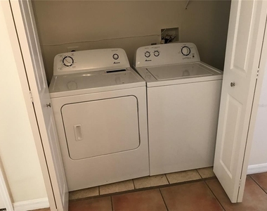 354 Cervantes Drive - Photo Thumbnail 6