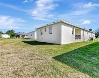 285 N Kentucky Avenue - Photo Thumbnail 18