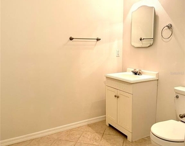 2419 Wells Avenue - Photo Thumbnail 24
