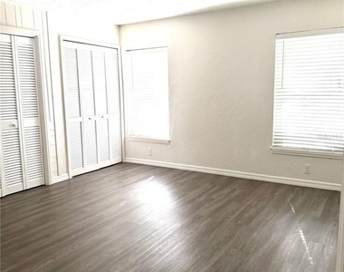 2419 Wells Avenue - Photo Thumbnail 19