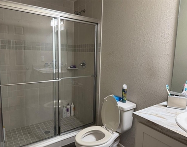 1046 Tropea Lane - Photo Thumbnail 20