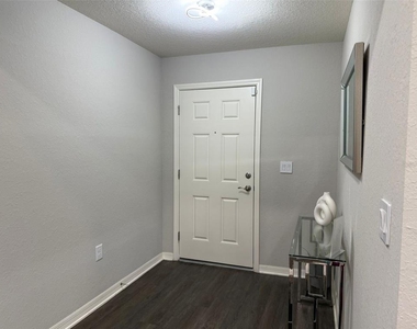 1046 Tropea Lane - Photo Thumbnail 21