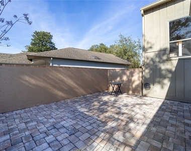 1906 Se Clatterbridge Road Se - Photo Thumbnail 4