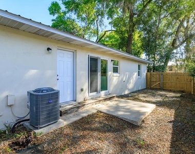 302 Ballard Avenue - Photo Thumbnail 19