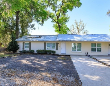 302 Ballard Avenue - Photo Thumbnail 1