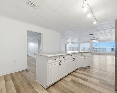 6254 Alligator Lake Shore East - Photo Thumbnail 4