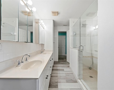 6254 Alligator Lake Shore East - Photo Thumbnail 36