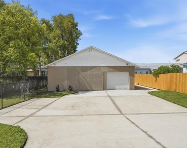 6254 Alligator Lake Shore East - Photo Thumbnail 26