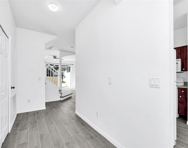 1160 S Beach Circle - Photo Thumbnail 3