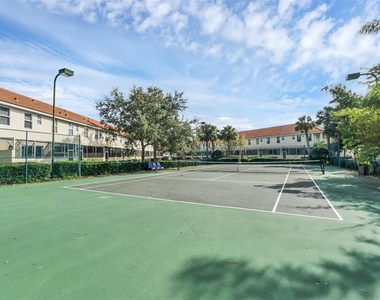 1160 S Beach Circle - Photo Thumbnail 22